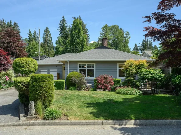 3248 Beverley Cres, North Vancouver, BC V7R 2W3