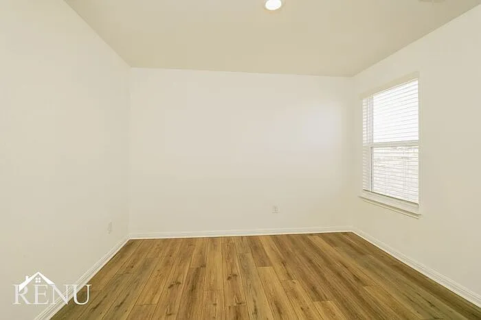 101 Scarborough Bnd — Photo 16
