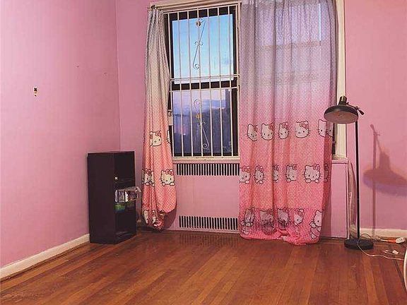 2nd image of 33-38 Parsons Blvd #6G