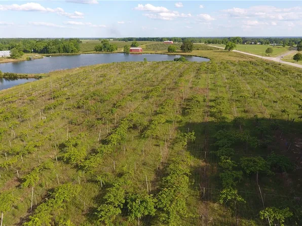 398 McCain Ln, Notasulga, AL 36866