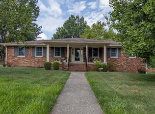1812 Dalna Dr, Lexington, KY 40505