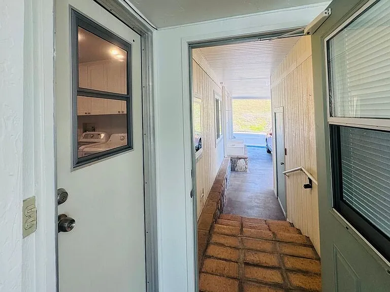 909 Richland Rd — Photo 21