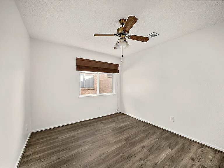 3219 The Highlands Dr — Photo 13