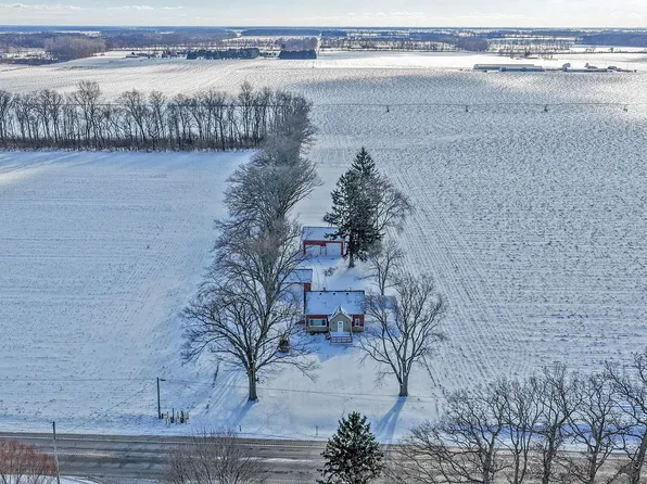 7022 W Us Highway 6, Union Mills, IN 46382