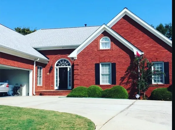 1209 Dover Pl SE, Conyers, GA 30013
