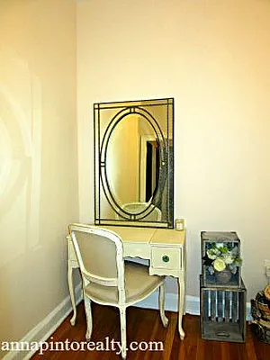 Sold by Anna Pinto Realty | media 21