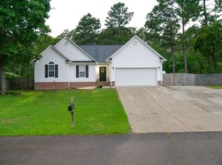 143 Haywood Dr, Raeford, NC 28376
