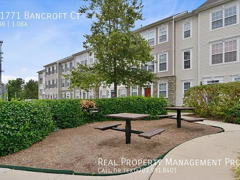 21771 Bancroft Ct — Photo 22