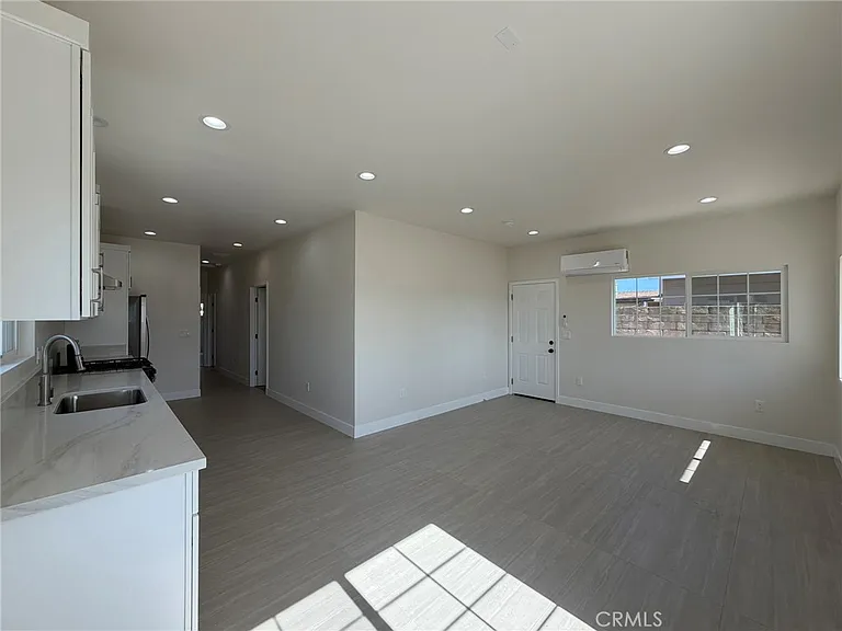 7684 Ruthann Ave — Photo 3
