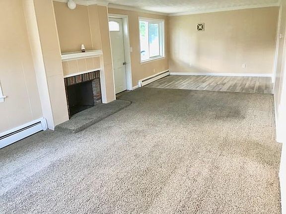 4th image of 33 Sanford Dr