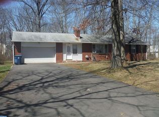 2112 Overbrook Rd, Hatfield, PA 19440
