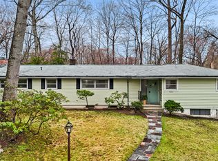 19 Idlewood Dr, Stamford, CT 06905