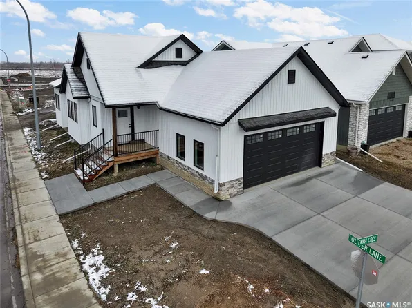 101 Emma Crescent, Martensville, SK S0K 2T2