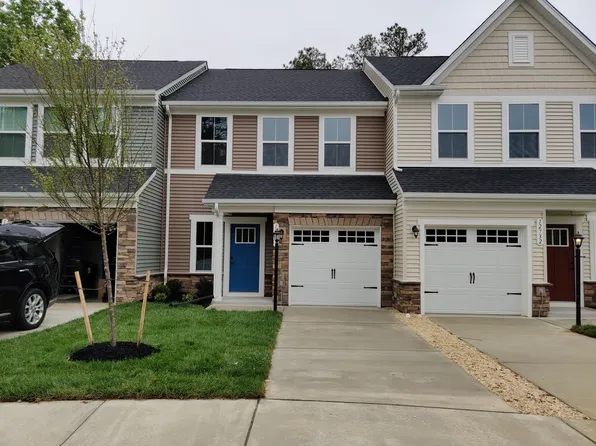 12736 Prestonfield Dr, Chester, VA 23836