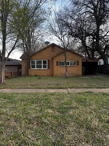 1037 W Hickory Ave Photo 1