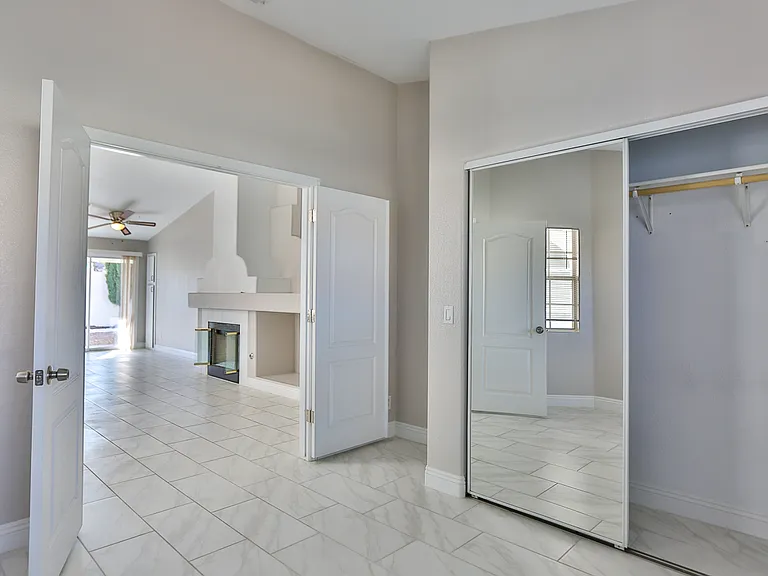 7705 Rockfield Dr — Photo 17