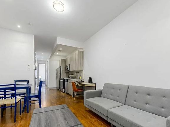 5th image of 274 Chauncey St #2H
