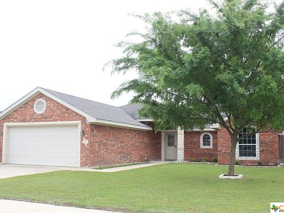 3rd image of 208 Viola Dr