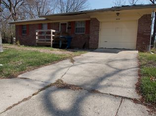 10230 Meadowlark Dr, Indianapolis, IN