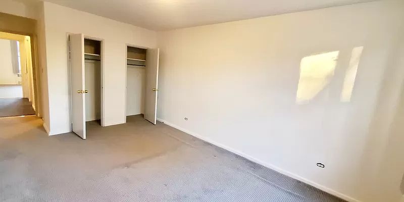 2nd image of 9480 Ridge Blvd APT 2