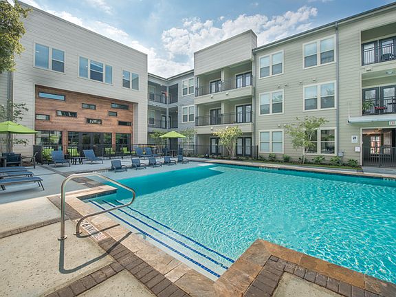 2nd image of 13301 Galleria Pl #F569fbda0