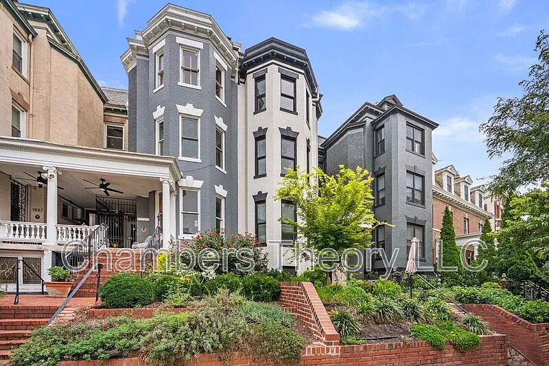 1963 Biltmore St NW #2