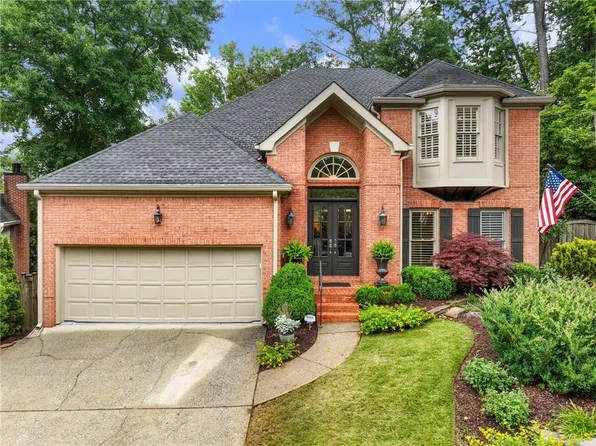 350 Fountain Oaks Ln, Sandy Springs, GA 30342