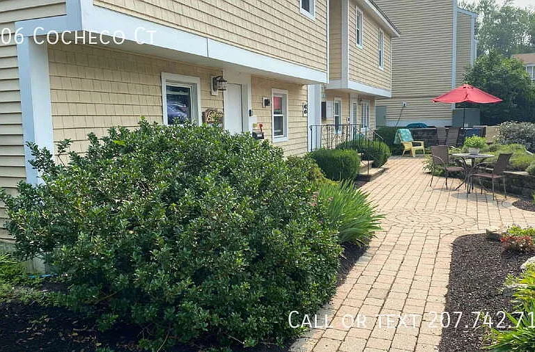 1006 Cocheco Ct — Photo 1