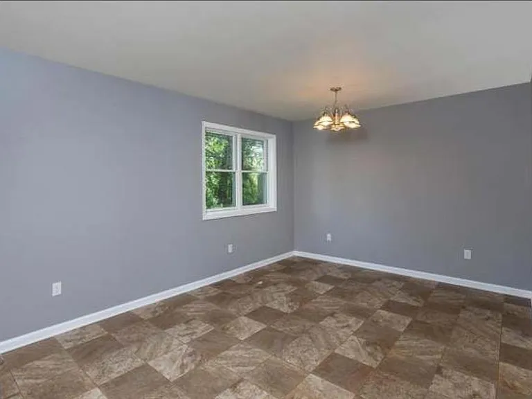 1711 Evergreen Rd — Photo 14
