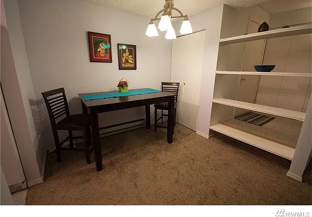 2 bed, 912 sqft, $2,600 — Photo 3