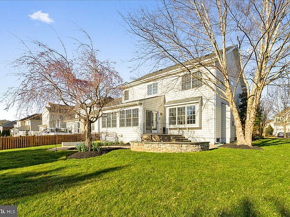 2nd image of 5525 Hillsman Farm Ln