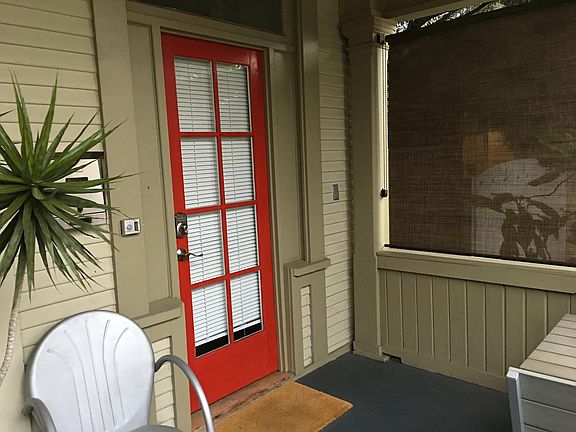 Private secure entrance off porch area.