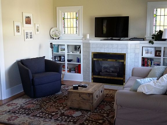 Cozy living room with gas fireplace