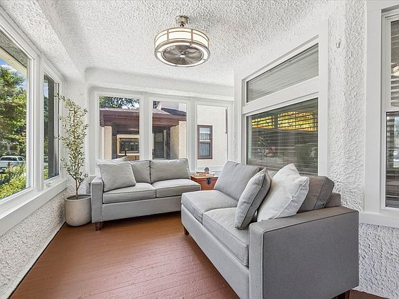 4th image of 511 S Elmwood Ave