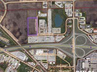 15 Ashland Ct, Morton, IL 61550