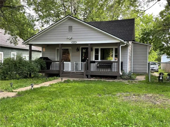 117 Mill St, Osawatomie, KS 66064