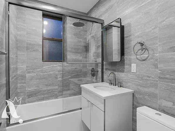 58 Avenue A image 2 of 9