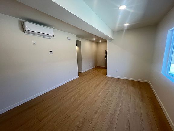 3rd image of 13520 Lemoli Ave #29