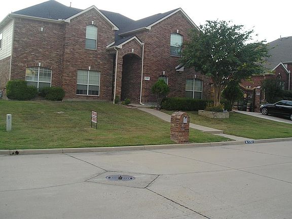 2nd image of 2707 Saint Maria Dr