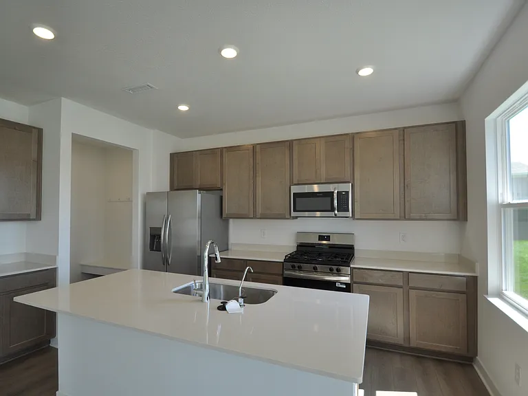 8578 Georgina St — Photo 4