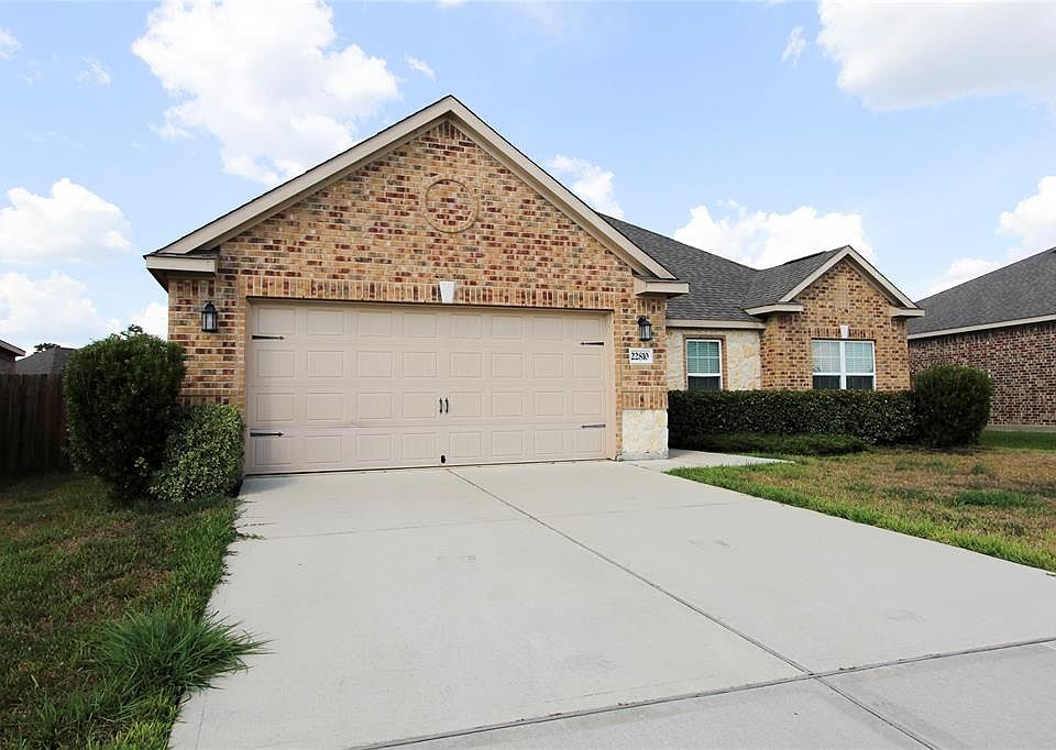 1st image of 22810 Sylvanus Dr