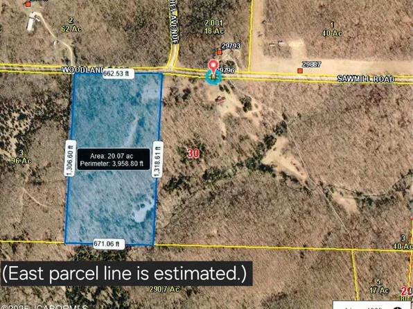 Sawmill Rd, Edwards, MO 65326
