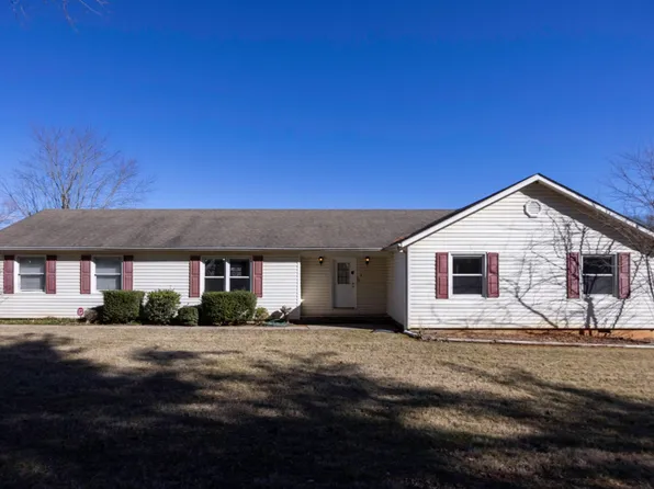 2 Park South Rd, Arden, NC 28704