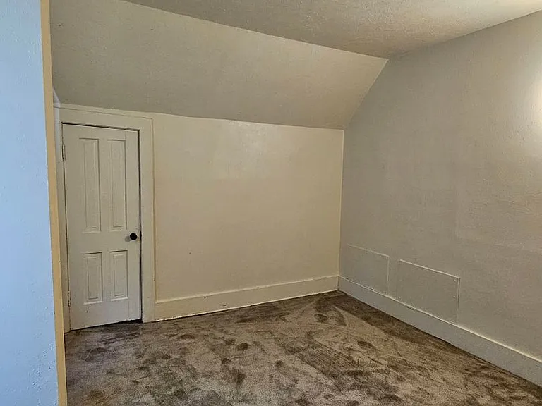 819 E Whitmer St — Photo 10