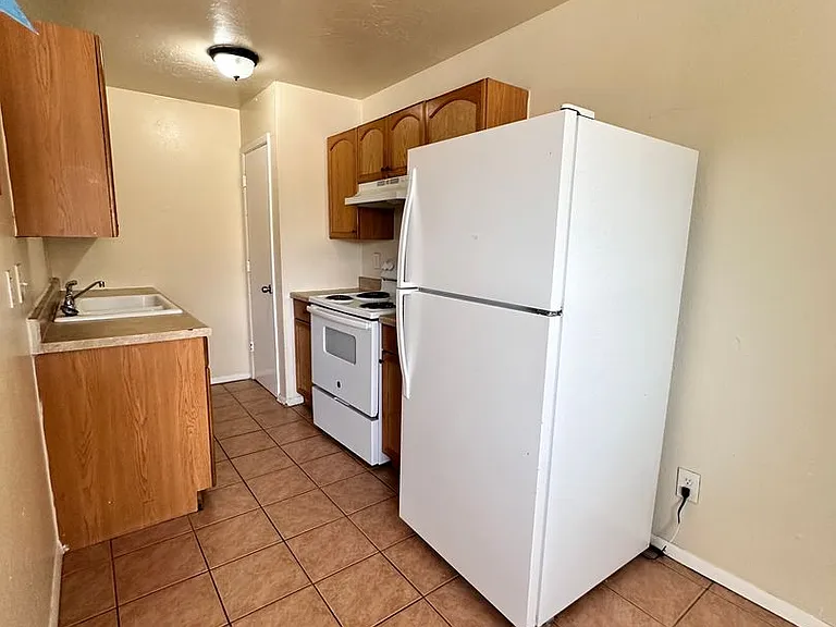501 Texas Street NE — Photo 8