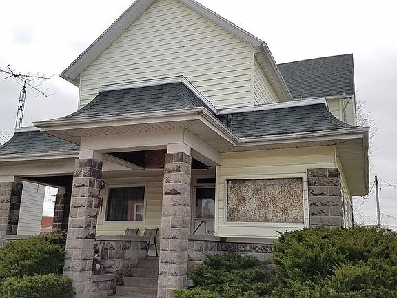 2nd image of 213 W Mansfield St