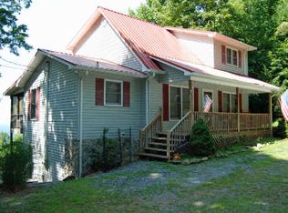 1696 Walnut Rdg, Ellijay, GA 30536