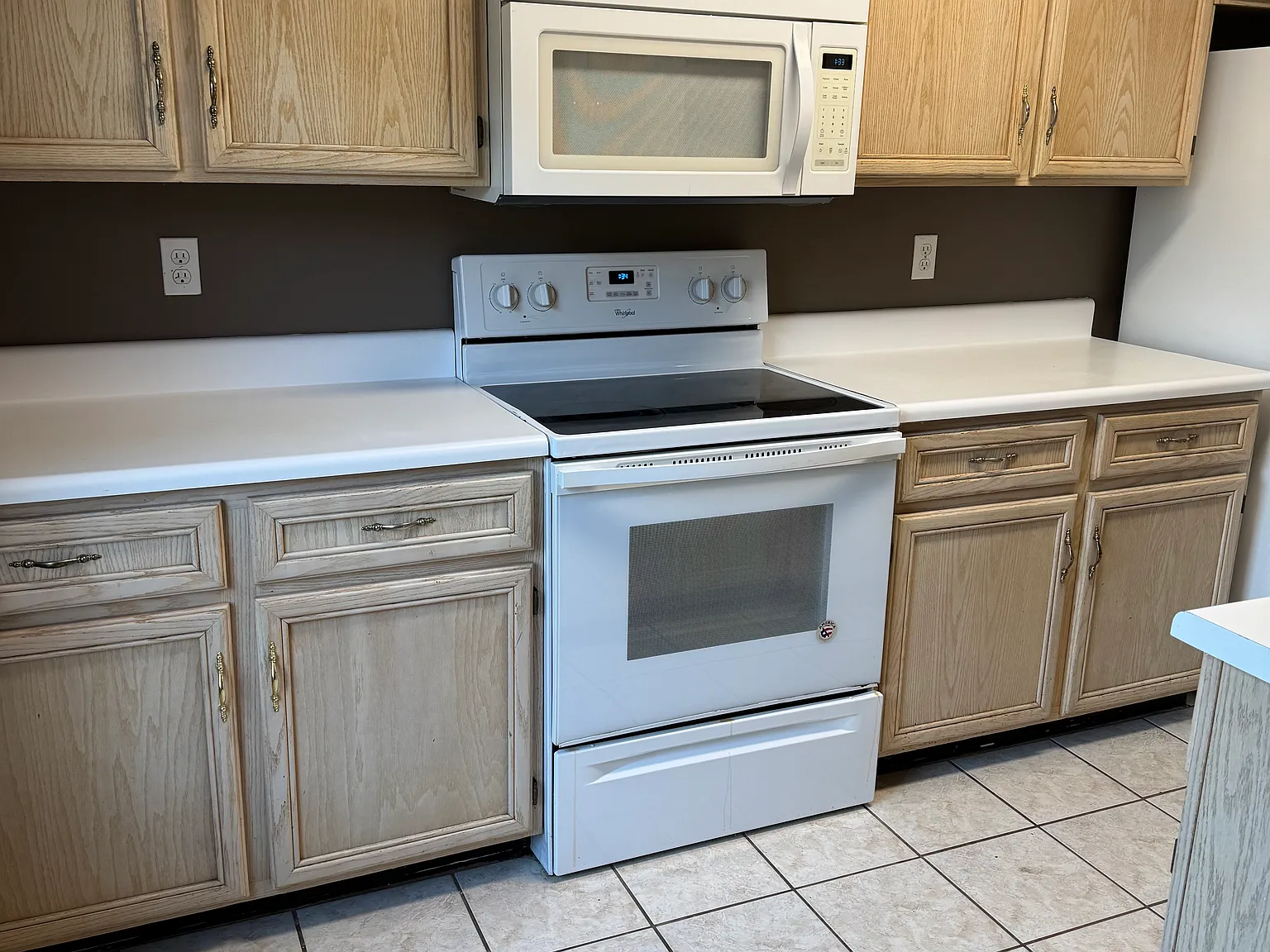 2 bed, 1092 sqft, $1,300 — Photo 4