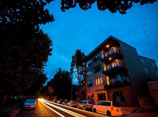 2651 NW Thurman St APT 302, Portland, OR 97210
