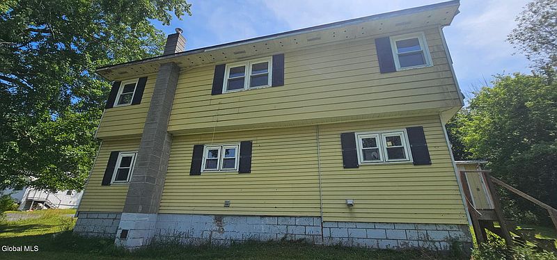 5th image of 50 Lenox Road